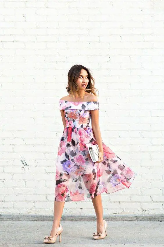 Best Shoes to Wear With a Floral Dress – 9 Cute Ideas