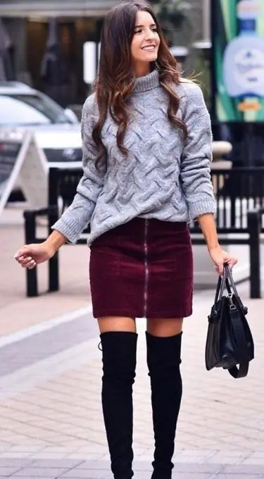 What to Wear With a Burgundy Skirt – 31 Outfit Ideas